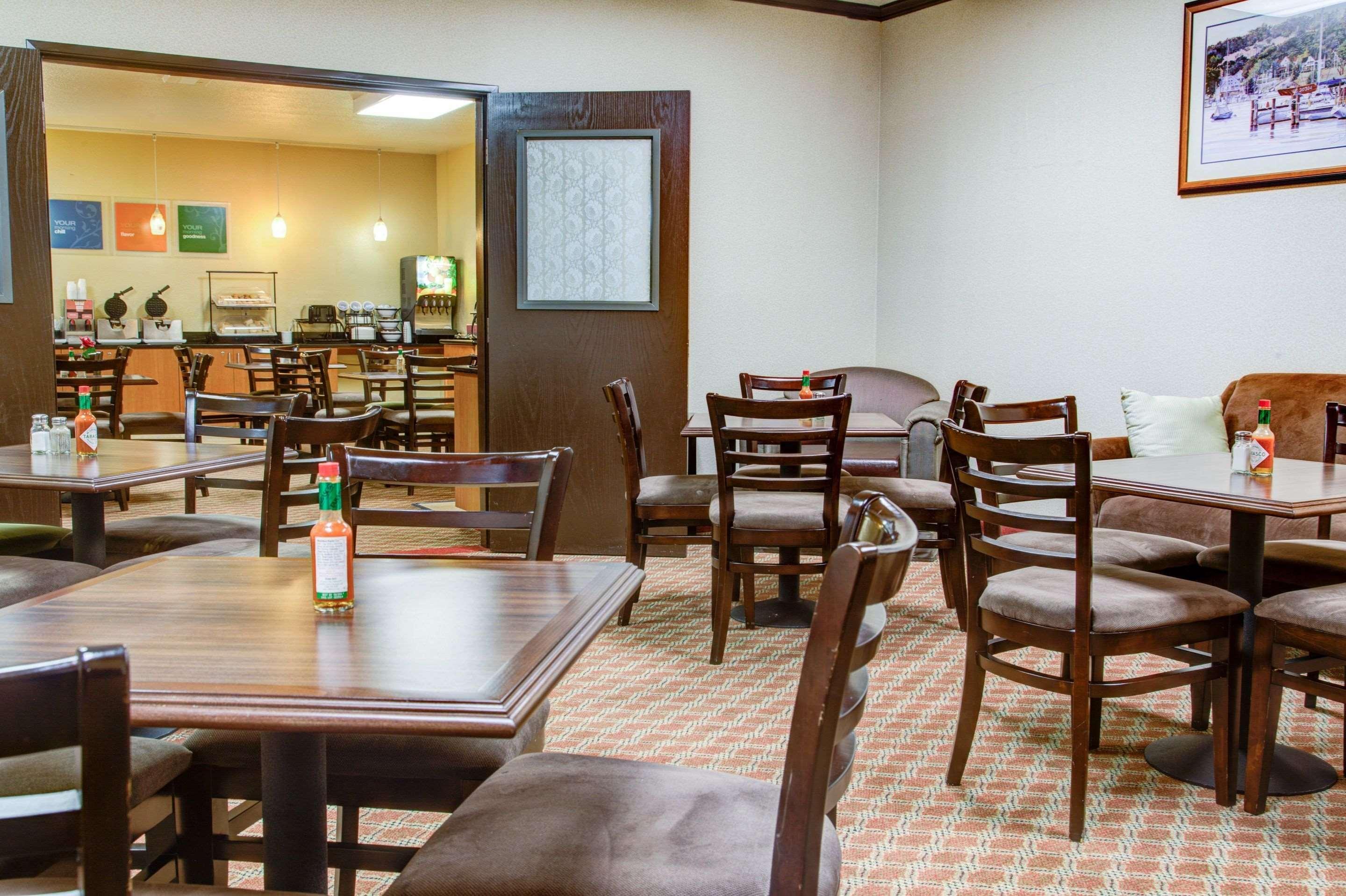 Comfort Inn Tour de Tour de Newport Extérieur photo