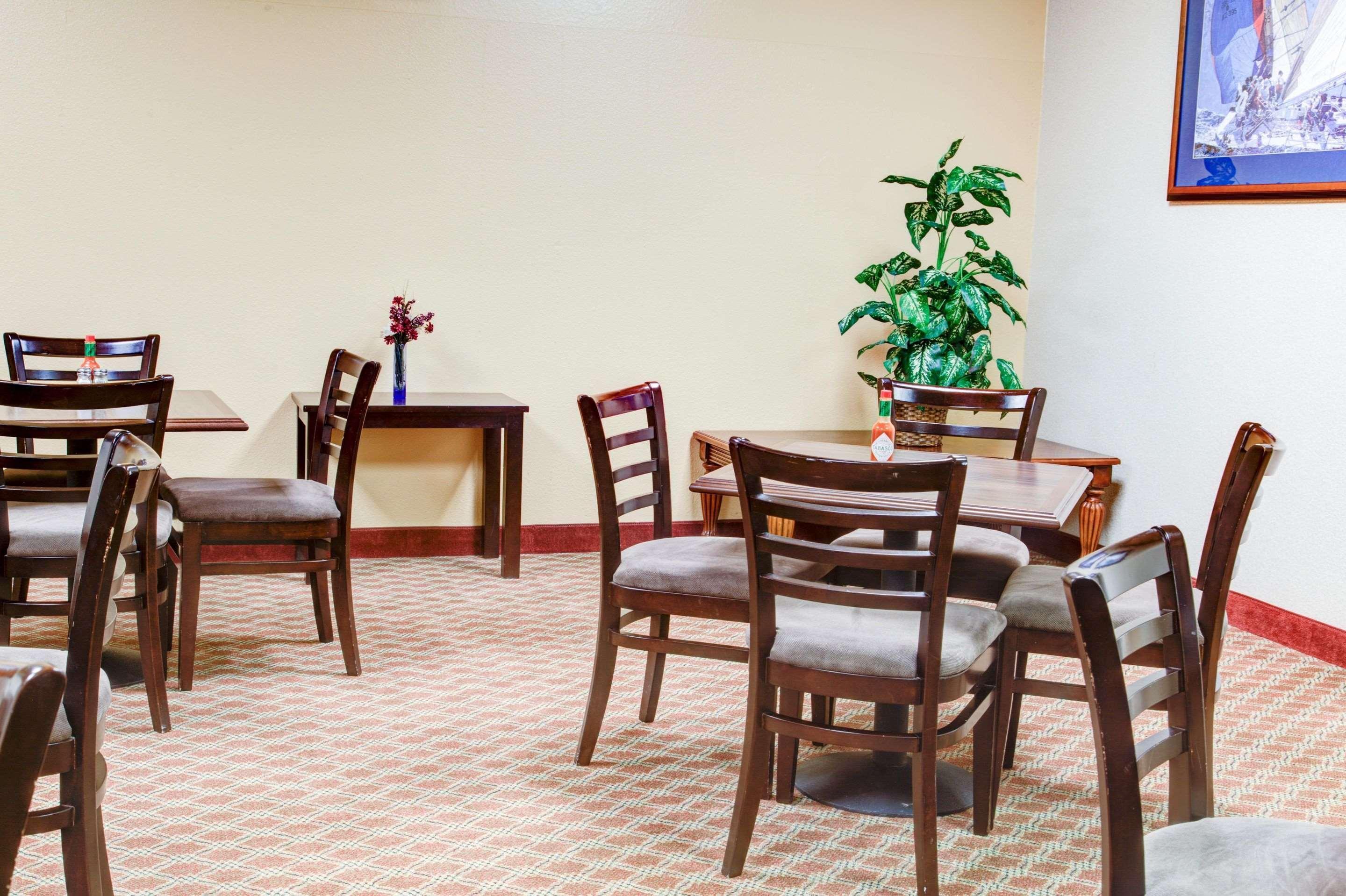 Comfort Inn Tour de Tour de Newport Extérieur photo